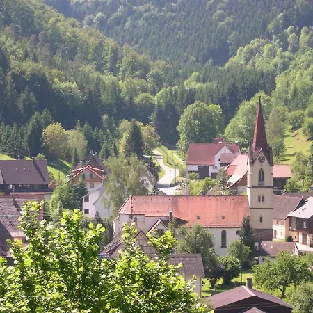 天空赖希膳食公寓酒店 3* 格拉特